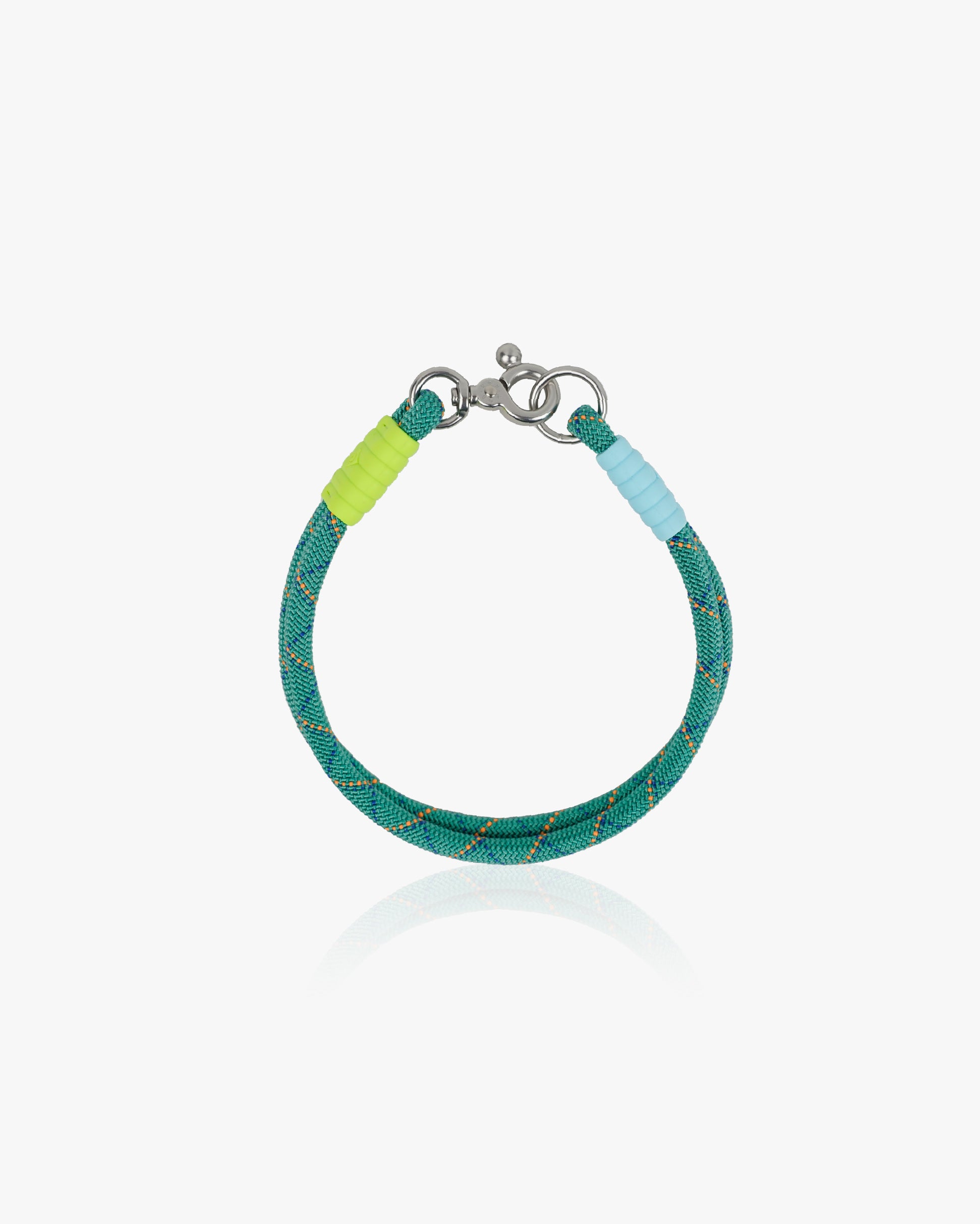 The Hula-Hoop-Plus-collar