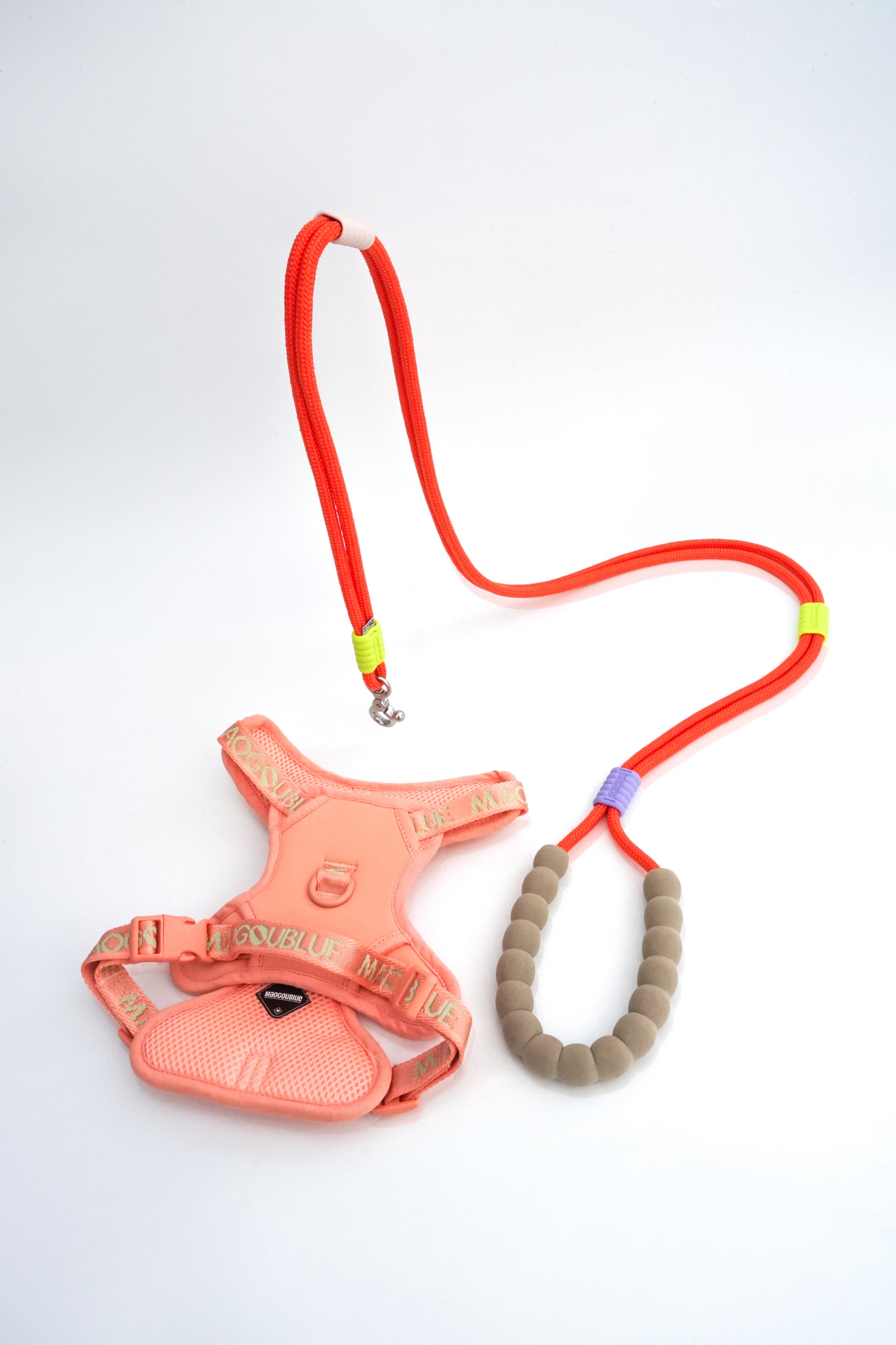 Marshmallow Leash + Central Park Harness