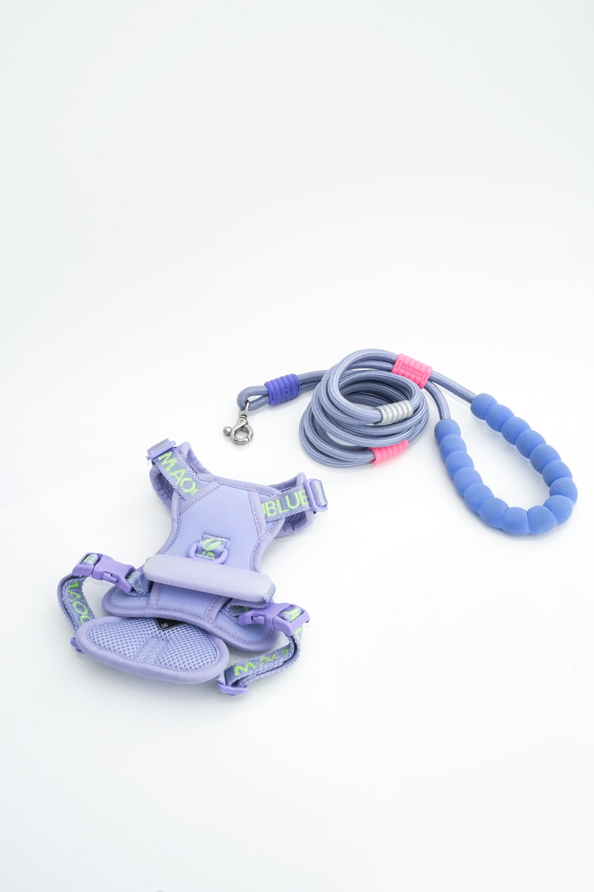 Marshmallow Leash + Central Park Harness
